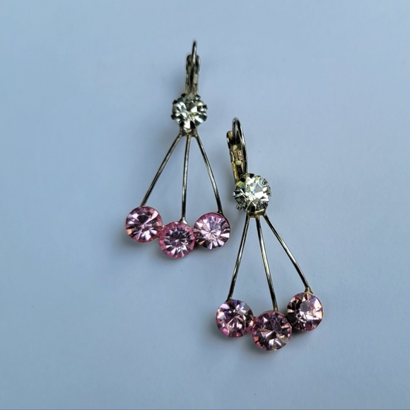 3 prong pink diamond earrings - Picture 2 of 3